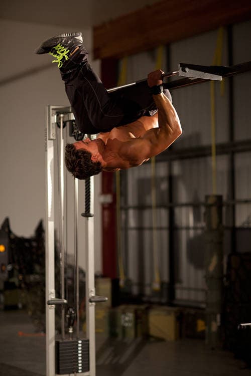 Bodyweight Mid Row - view 2