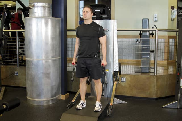 Cable Deadlifts - view 2