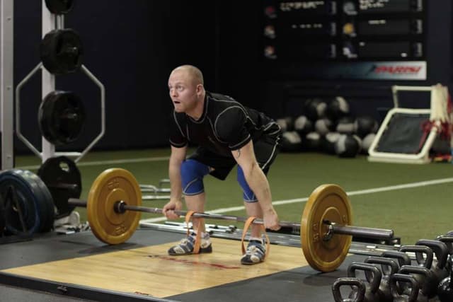 Deadlift with Bands - view 2