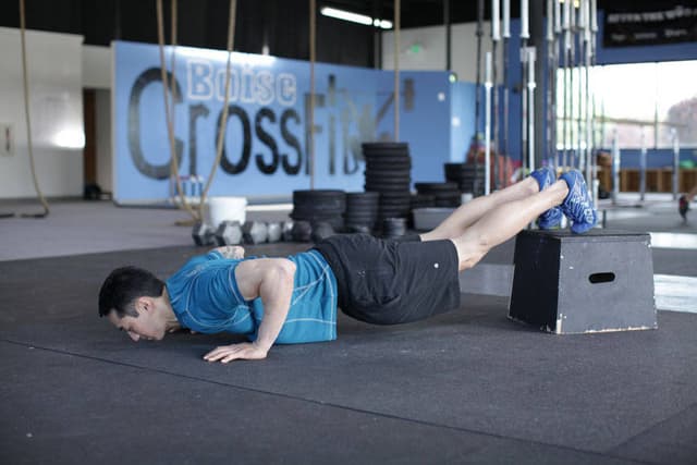 Decline Push-Up - view 2