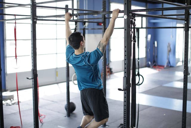 Scapular Pull-Up - view 2