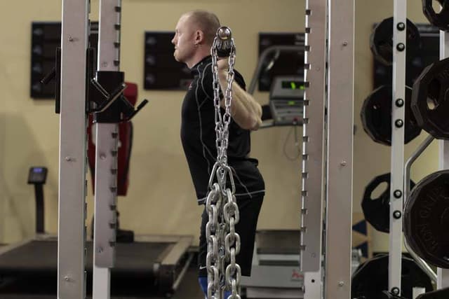 Squat with Chains