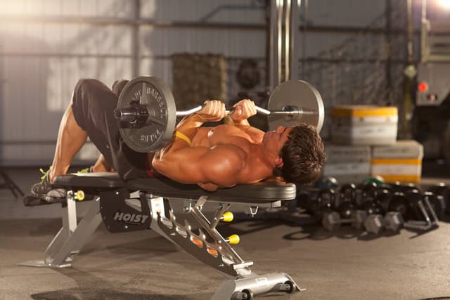 Close-Grip EZ-Bar Press - view 2