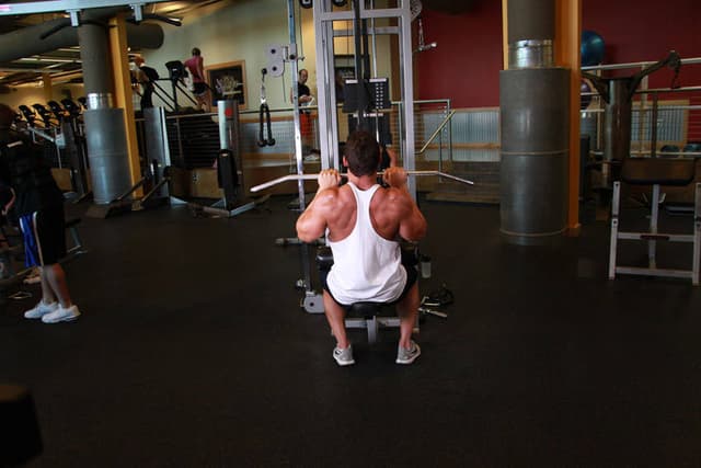 Close-Grip Front Lat Pulldown - view 2