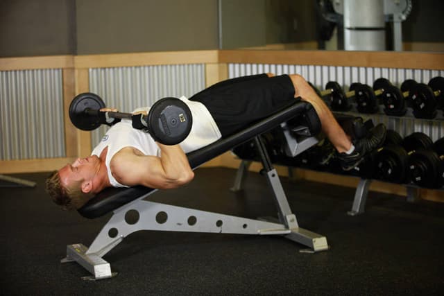 Decline Close-Grip Bench To Skull Crusher - view 2