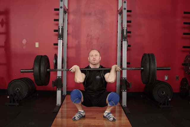 Front Squat (Clean Grip) - view 2