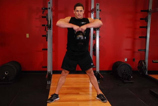 Kettlebell Sumo High Pull - view 2