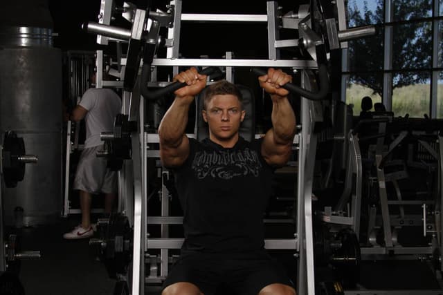 Leverage Incline Chest Press - view 2