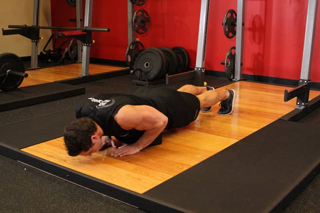 Push-Ups - Close Triceps Position - view 2