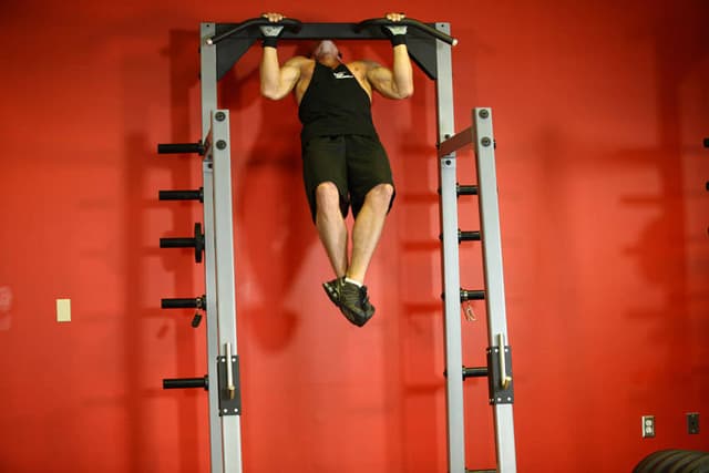 Rocky Pull-Ups/Pulldowns - view 2