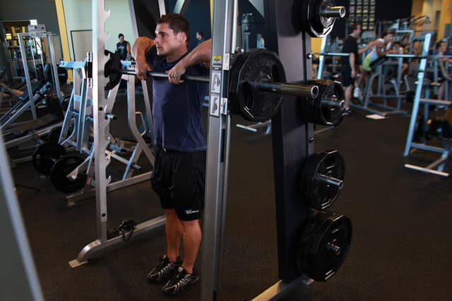 Smith Machine Upright Row - view 2