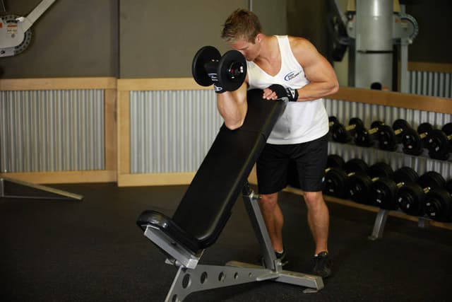 Standing One-Arm Dumbbell Curl Over Incline Bench - view 2